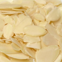 DNS ALMONDS BLANCHED SLICED REGULAR 8KG - Click for more info